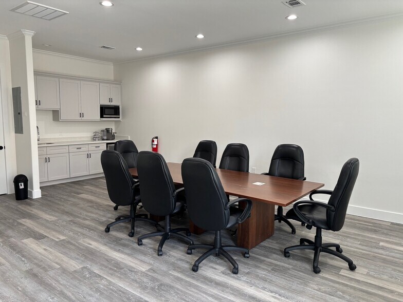 More Photos Of 18920 Kuykendahl Rd, Spring Office For Sale