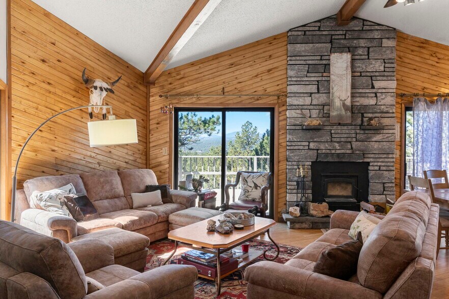 More Photos Of 247 Pinewood Rd, Florissant Specialty For Sale