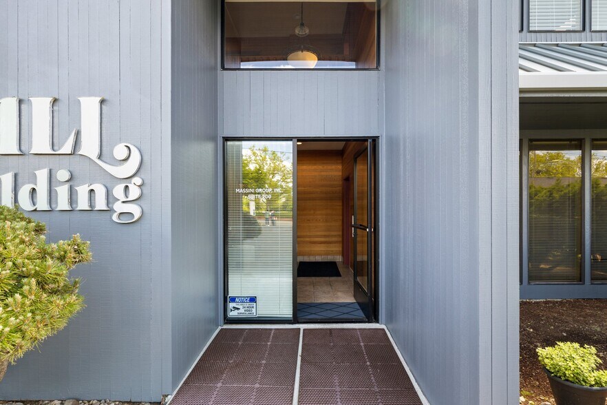 More Photos Of 4400 SW 110th Ave, Beaverton Medical For Sale