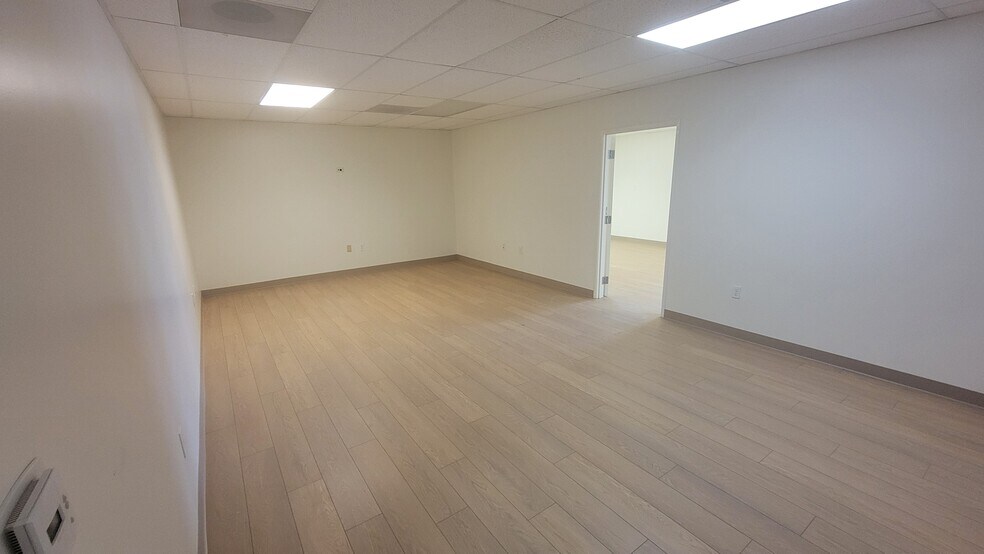 More Photos Of 3292 E Spring St, Long Beach Warehouse For Lease