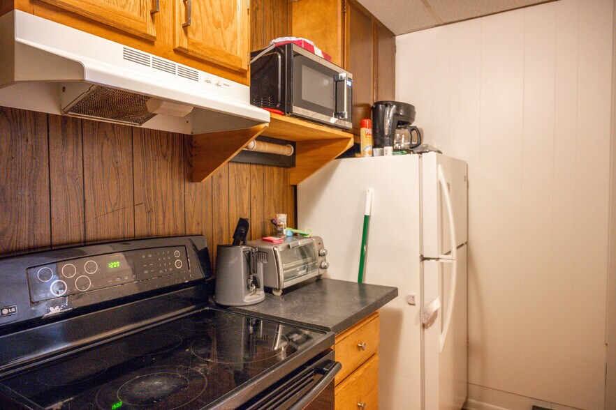 More Photos Of 115 W Pearl St, New Lisbon Apartments For Sale