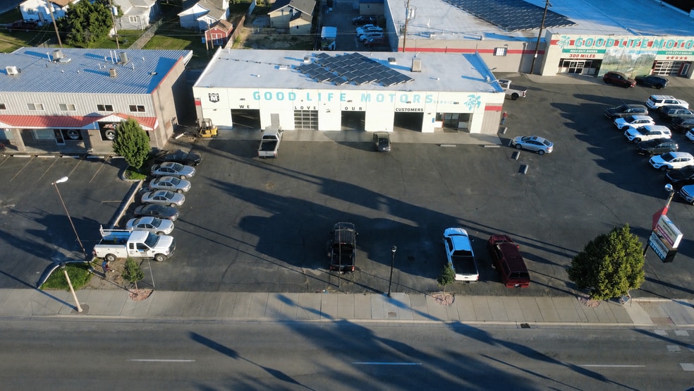 Primary Photo Of 211-221 11th Ave N, Nampa Auto Repair For Sale