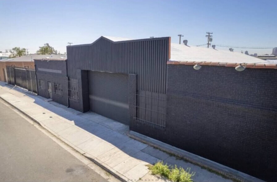 More Photos Of 728-730 W Esther St, Long Beach Warehouse For Sale