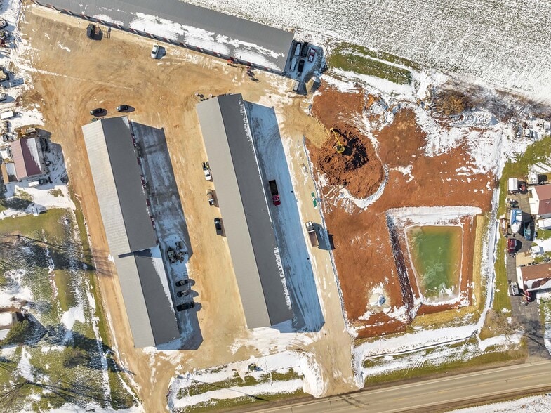 More Photos Of 5254 County Road R, Denmark Service For Lease