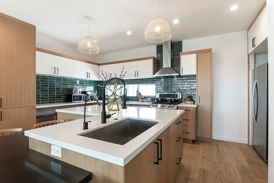 More Photos Of 811 N Harvard Blvd, Los Angeles Multifamily For Sale