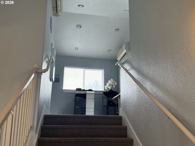 More Photos Of 937 Chetco Ave, Brookings Office Residential For Sale