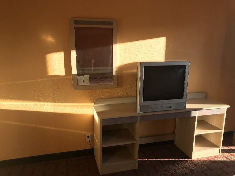 More Photos Of 3607 Hamilton Ave, Saint Louis Hotel For Sale