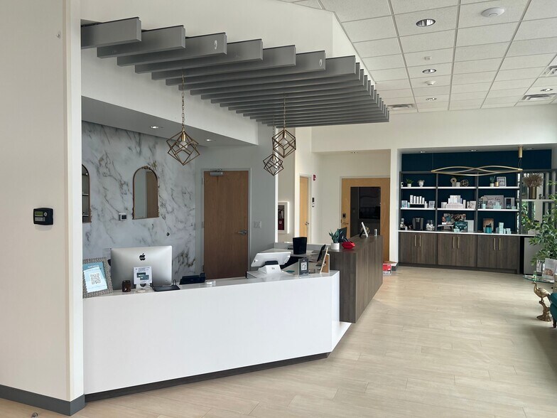 More Photos Of 1405 Baltimore Dr, Ames Medical For Sale