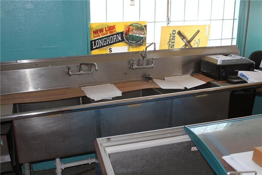 More Photos Of 3031 Woodall Dr, Cedar Park Convenience Store For Sale