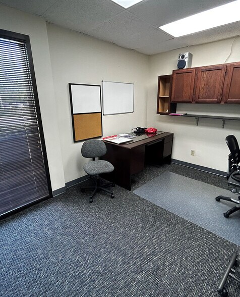 More Photos Of 550 S Cleveland Ave, Westerville Medical For Lease