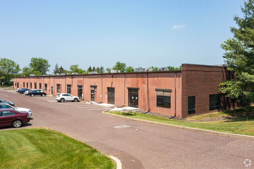 More Photos Of 1 Ivybrook Blvd, Warminster Township Light Distribution For Lease