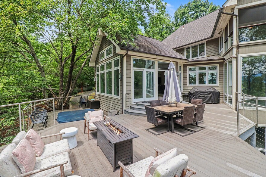 More Photos Of 390 Saddleback Knl, Nellysford Specialty For Sale