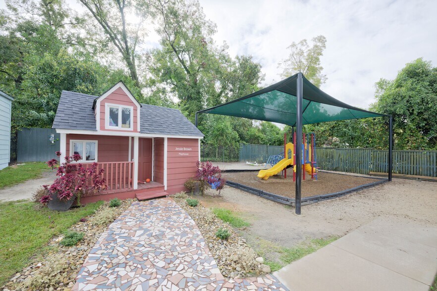 More Photos Of 2126 Chestnut St, Columbia Schools For Sale