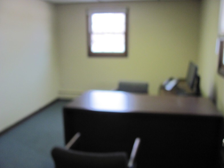 More Photos Of 49 Broad St, Plainville Office For Lease
