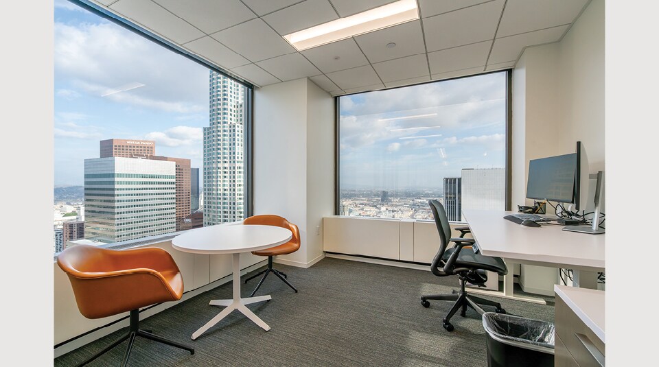 More Photos Of 555 S Flower St, Los Angeles Office For Lease