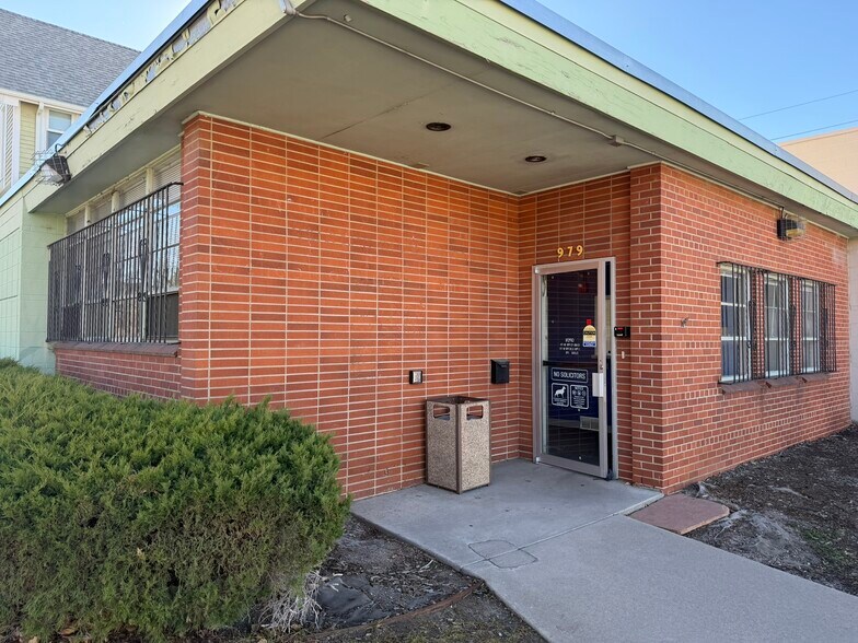 Primary Photo Of 979 Galapago St, Denver Medical For Lease