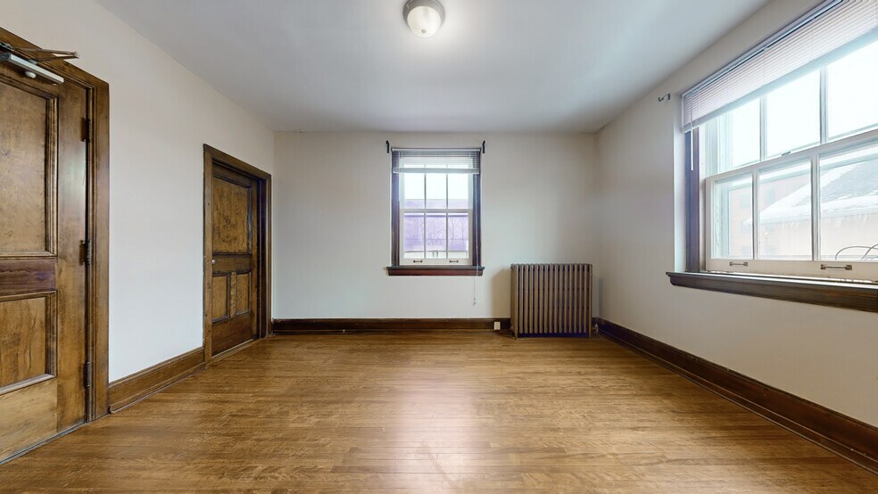 More Photos Of 70 Mill St, Halton Hills Apartments For Sale