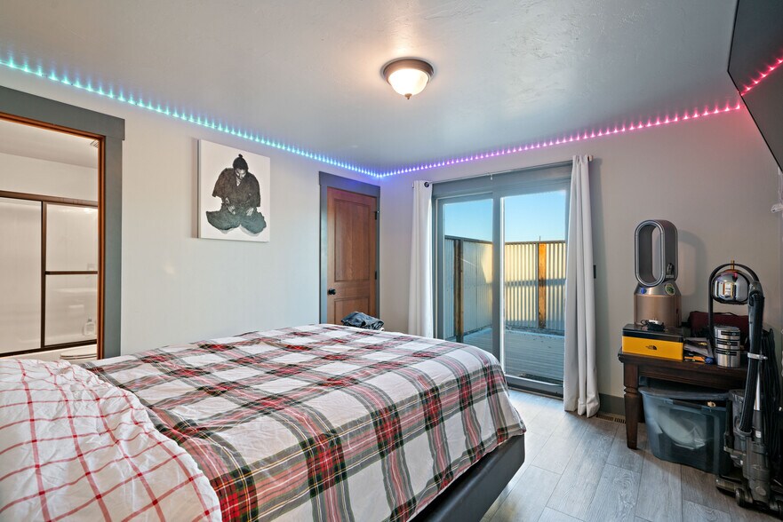 More Photos Of 7795 Thorpe Rd, Bozeman Industrial For Sale