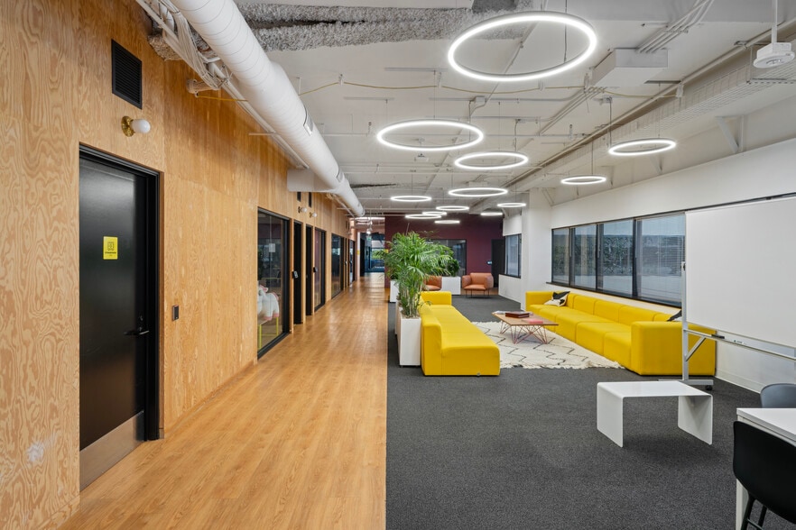 More Photos Of 2850 Ocean Park Blvd, Santa Monica Office For Lease