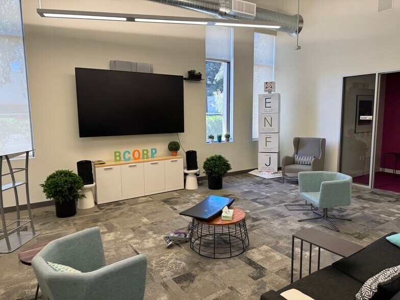 More Photos Of 185 N Wolfe Rd, Sunnyvale Research And Development For Lease