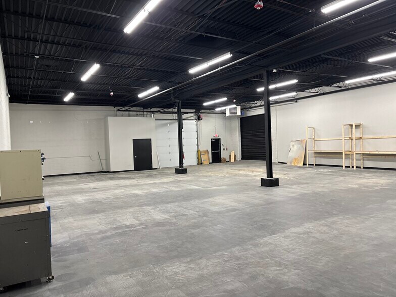More Photos Of 10 Mt Read Blvd, Rochester Light Distribution For Lease