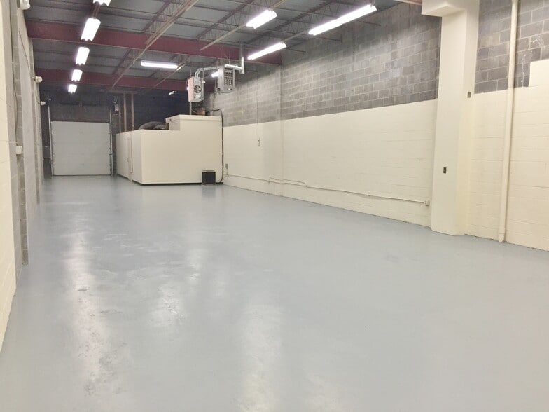 More Photos Of 2201-2353 Distribution Cir, Silver Spring Warehouse For Lease