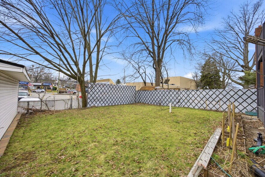 More Photos Of 96 Coale Ave, Staten Island Multifamily For Sale