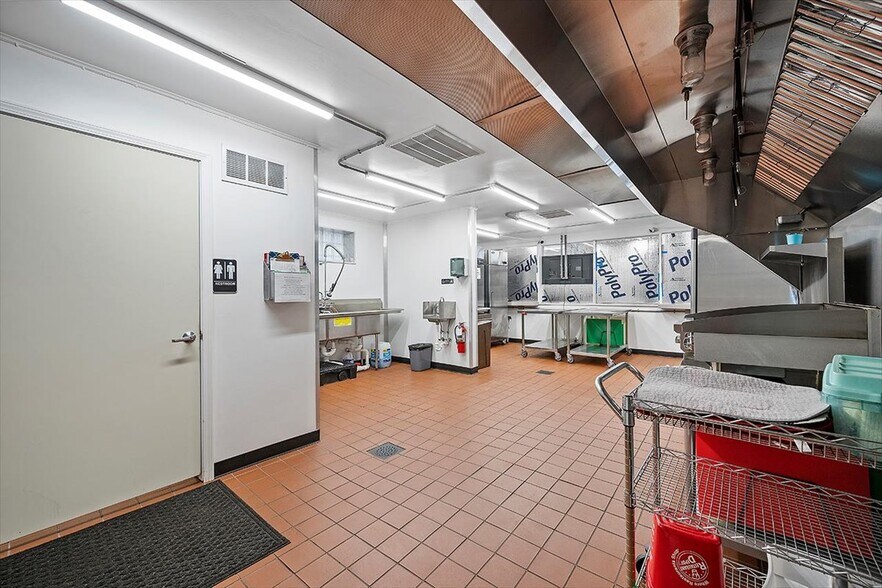 More Photos Of 624 North Ave, Pittsburgh Fast Food For Sale