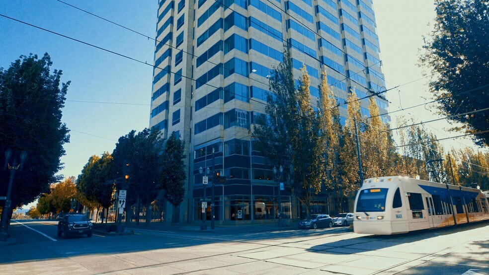 More Photos Of 650 NE Holladay St, Portland Coworking Space