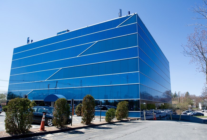 More Photos Of 463 Worcester Rd, Framingham Medical For Lease
