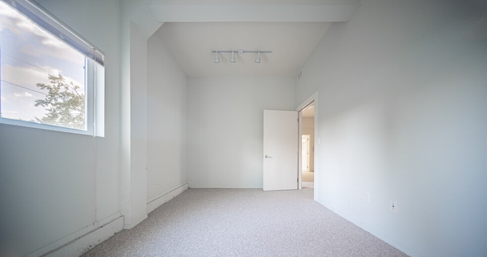 More Photos Of 33845 E 99 Hwy, Tangent Self Storage For Sale