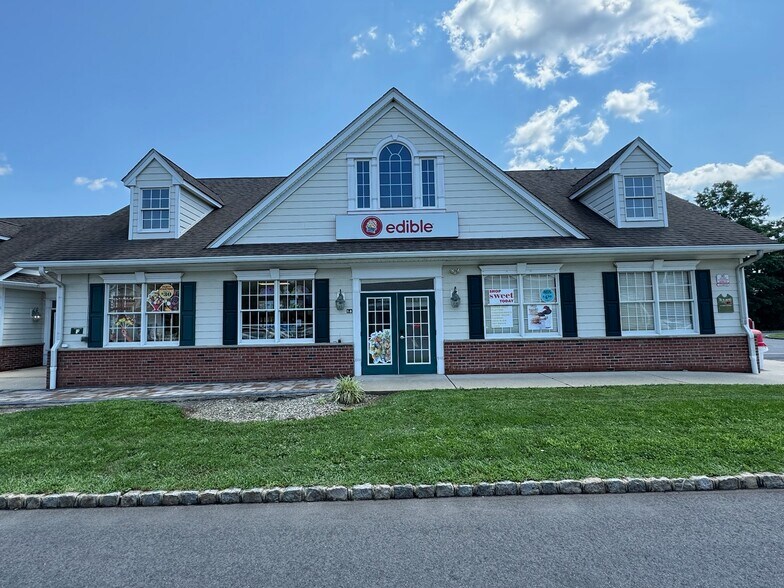 More Photos Of 381 Triangle Rd, Hillsborough Freestanding For Lease