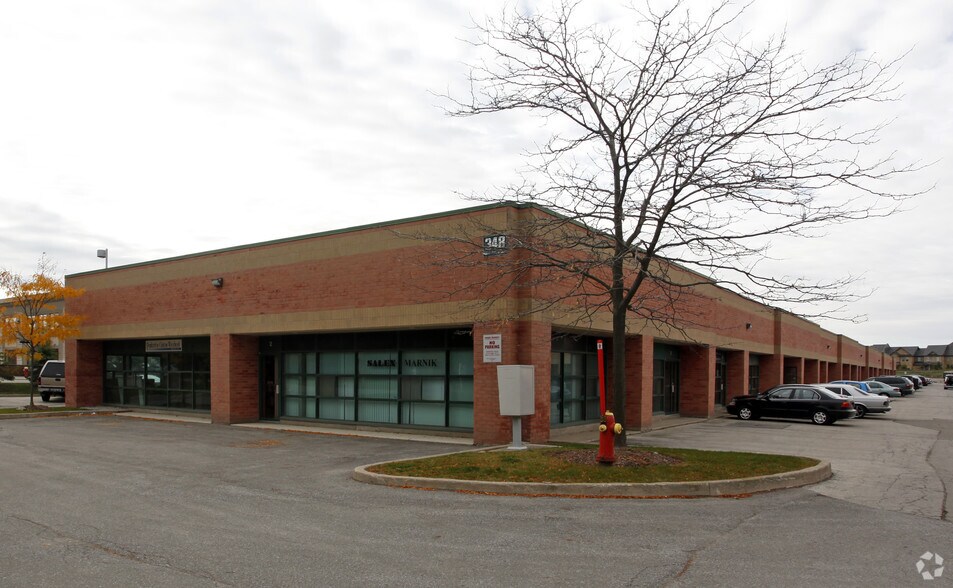 More Photos Of 348 Bronte St S, Milton Office For Sale