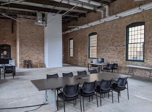 More Photos Of 3241 Garver Grn, Madison Freestanding For Lease