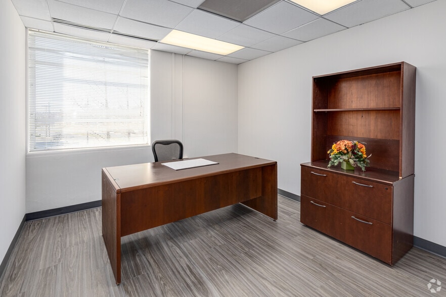 More Photos Of 6495 New Hampshire Ave, Hyattsville Unknown For Lease