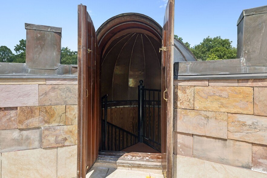 More Photos Of 1374 Peter Pond Rd, Ashland City Lodge Meeting Hall For Sale