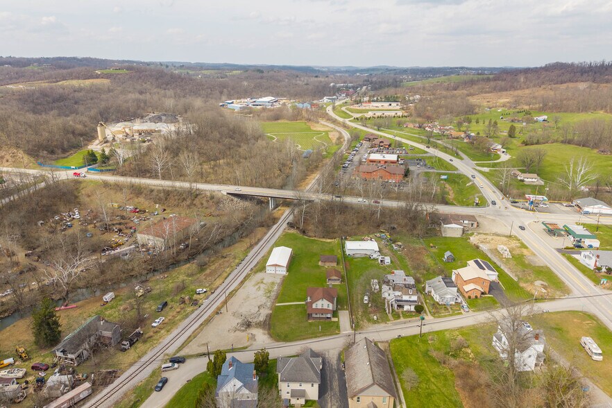More Photos Of 19 Old Monongahela Pike, Eighty Four Service For Sale