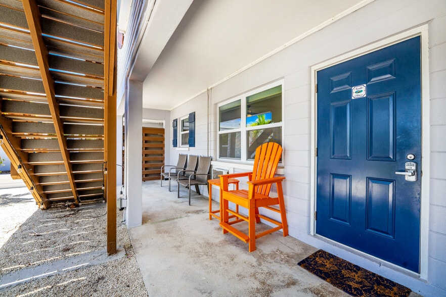 More Photos Of 1130 Gulf Blvd, Englewood Apartments For Sale