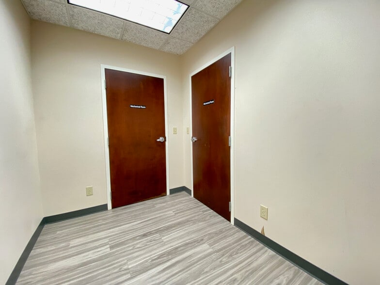 More Photos Of 1107 Statesville Blvd, Salisbury Medical For Lease