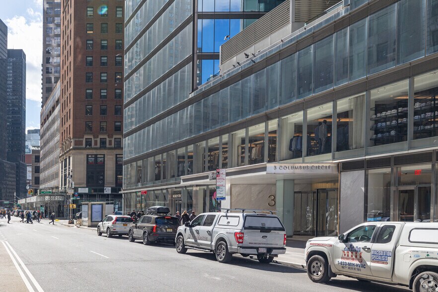 More Photos Of 3 Columbus Cir, New York Office For Lease