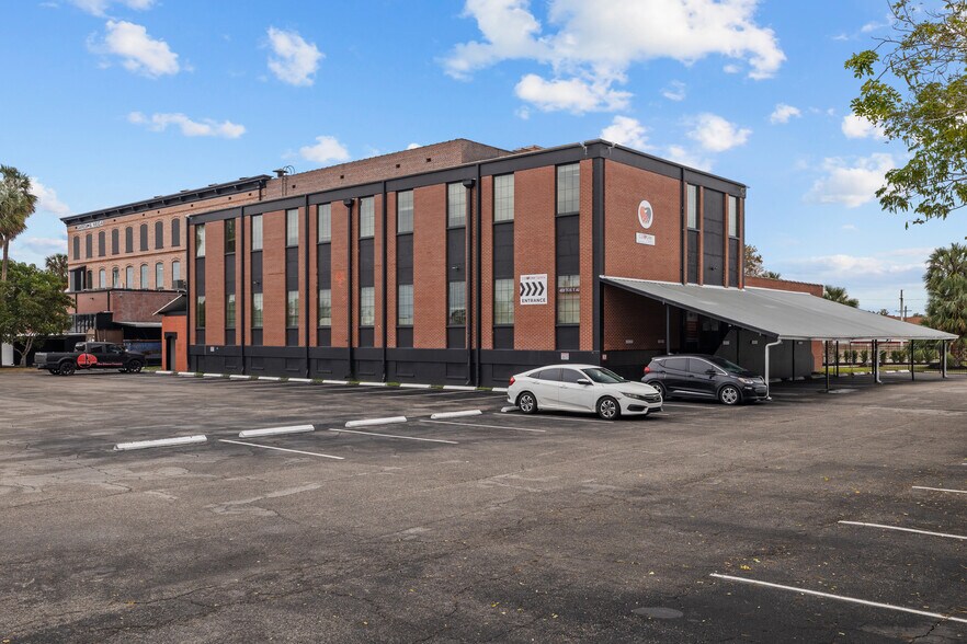 More Photos Of 3104 N Armenia Ave, Tampa Coworking Space