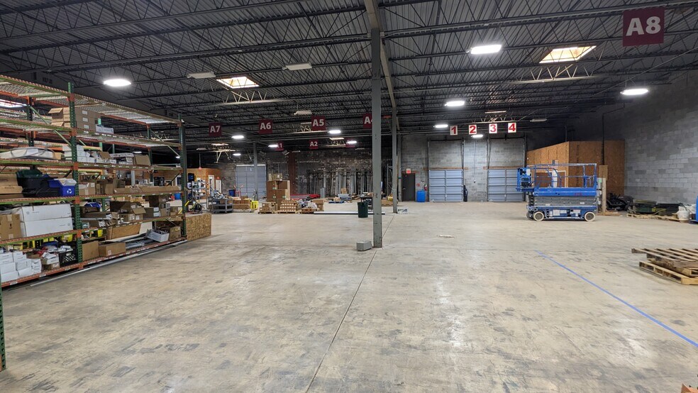 More Photos Of 2105 Maple Ave, Burlington Warehouse For Lease