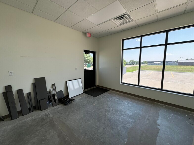 More Photos Of 6415 2nd Ave, Kearney Freestanding For Lease