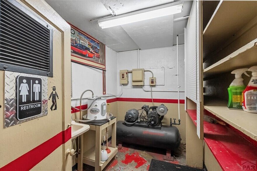 More Photos Of 417 N Fountain Ave, Pueblo Auto Salvage Facility For Sale