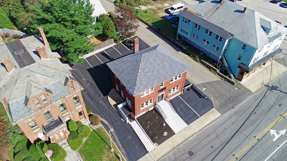 More Photos Of 1078 Main St, Leicester Coworking Space