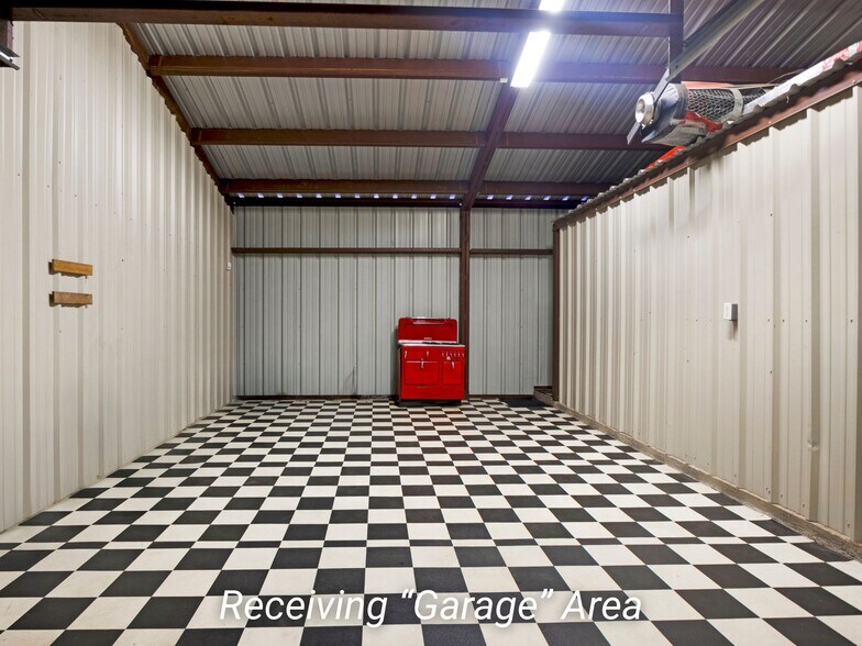 More Photos Of 521 E Front St, Hawkins General Retail For Sale