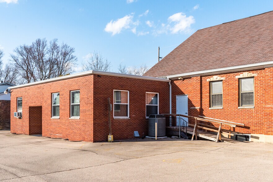 More Photos Of 4445 Wilmington Pike, Dayton Religious Facility For Sale