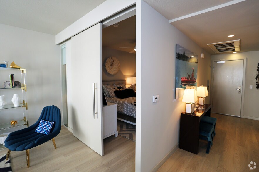 More Photos Of 750 S Grand Ave, Los Angeles Apartments For Lease