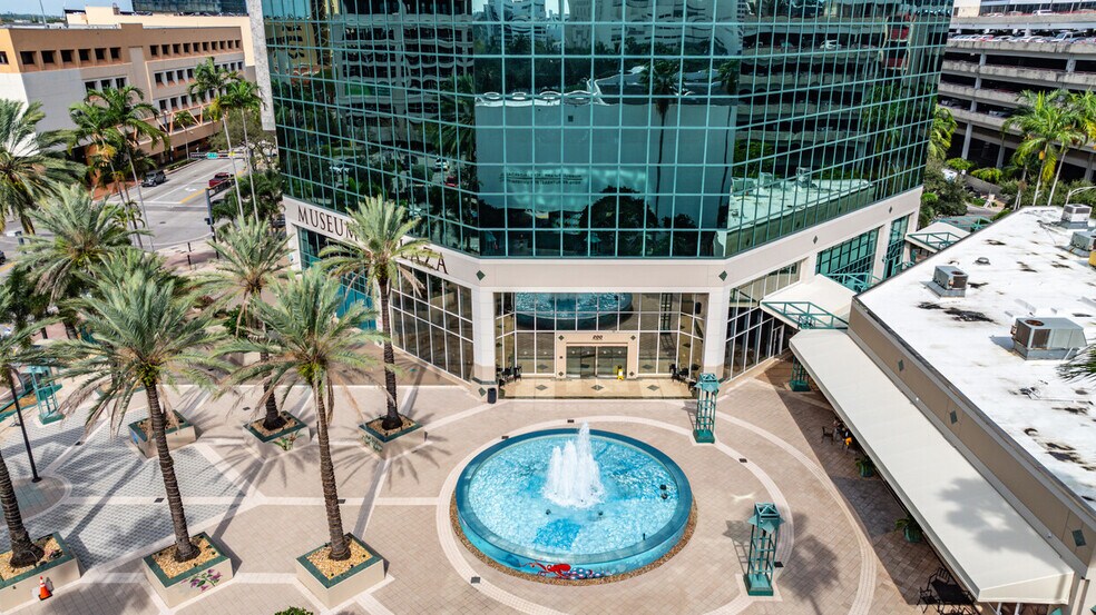 More Photos Of 200 S Andrews Ave, Fort Lauderdale Medical For Lease