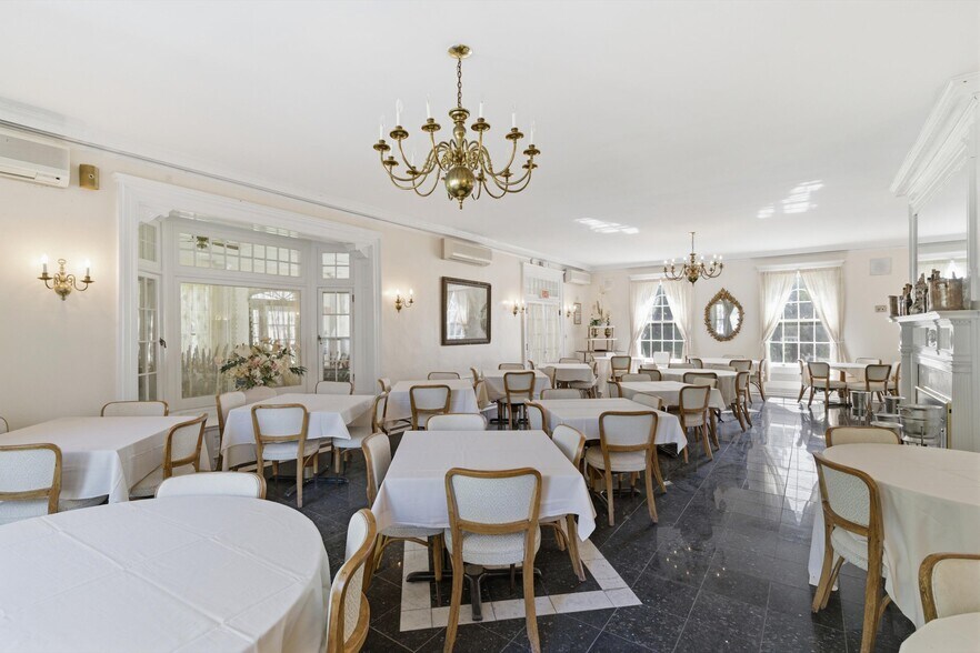 More Photos Of 2255 Ballston Ave, Saratoga Springs Restaurant For Sale